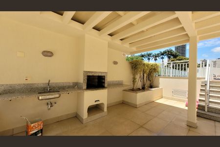 Apartamento à venda com 105m², 3 quartos e 2 vagas Apartamento à venda com 105m², 3 quartos e 2 vagasÁrea comum - Churrasqueira