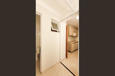 Apartamento à venda com 105m², 3 quartos e 2 vagas Apartamento à venda com 105m², 3 quartos e 2 vagasLavanderia