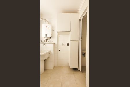 Apartamento à venda com 105m², 3 quartos e 2 vagas Apartamento à venda com 105m², 3 quartos e 2 vagasLavanderia