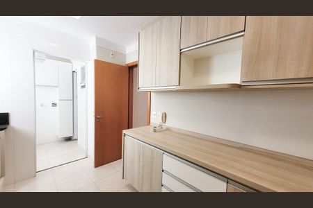 Apartamento à venda com 105m², 3 quartos e 2 vagas Apartamento à venda com 105m², 3 quartos e 2 vagasCozinha