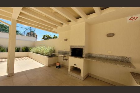 Apartamento à venda com 105m², 3 quartos e 2 vagas Apartamento à venda com 105m², 3 quartos e 2 vagasÁrea comum - Churrasqueira