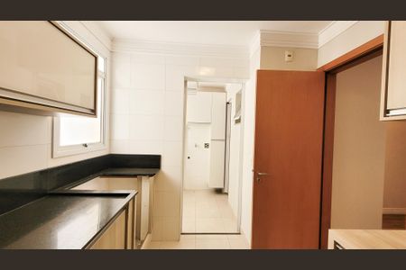 Apartamento à venda com 105m², 3 quartos e 2 vagas Apartamento à venda com 105m², 3 quartos e 2 vagasCozinha