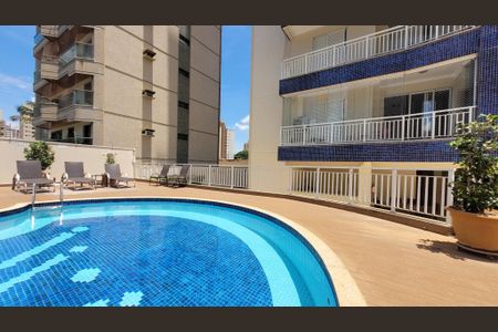 Apartamento à venda com 105m², 3 quartos e 2 vagas Apartamento à venda com 105m², 3 quartos e 2 vagasÁrea comum - Piscina
