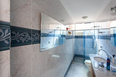 Casa à venda com 340m², 3 quartos e 2 vagas Casa à venda com 340m², 3 quartos e 2 vagasBanheiro da Suíte 2