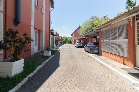 Casa de condomínio à venda com 140m², 3 quartos e 1 vagaÁrea comum