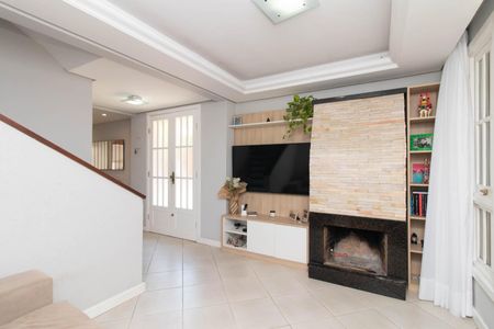 Sala de casa de condomínio à venda com 3 quartos, 140m² em Teresópolis, Porto Alegre