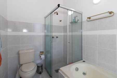 Casa de condomínio à venda com 140m², 3 quartos e 1 vagaBanheiro da Suíte