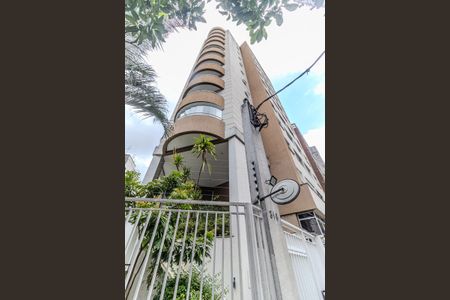 Apartamento à venda com 35m², 1 quarto e 1 vaga Apartamento à venda com 35m², 1 quarto e 1 vagaFachada