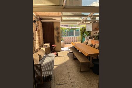 Apartamento à venda com 259m², 5 quartos e 4 vagas Apartamento à venda com 259m², 5 quartos e 4 vagasprivativa