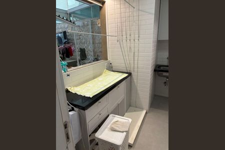 Apartamento à venda com 259m², 5 quartos e 4 vagas Apartamento à venda com 259m², 5 quartos e 4 vagasÁrea de Serviço