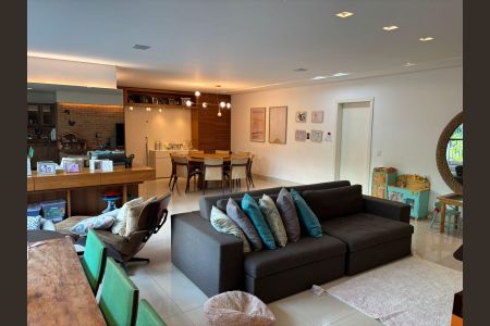 Apartamento à venda com 259m², 5 quartos e 4 vagas Apartamento à venda com 259m², 5 quartos e 4 vagassala