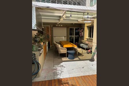 Apartamento à venda com 259m², 5 quartos e 4 vagas Apartamento à venda com 259m², 5 quartos e 4 vagasprivativa