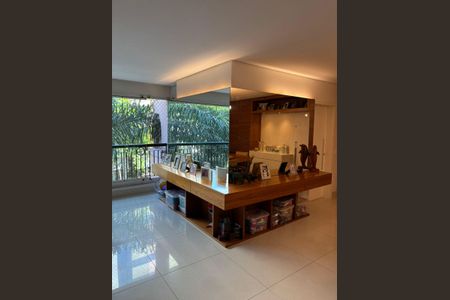 Apartamento à venda com 259m², 5 quartos e 4 vagas Apartamento à venda com 259m², 5 quartos e 4 vagasvaranda