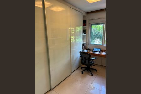 Apartamento à venda com 259m², 5 quartos e 4 vagas Apartamento à venda com 259m², 5 quartos e 4 vagasquarto 1