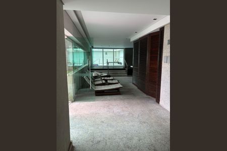 Apartamento à venda com 259m², 5 quartos e 4 vagas Apartamento à venda com 259m², 5 quartos e 4 vagasSaúna