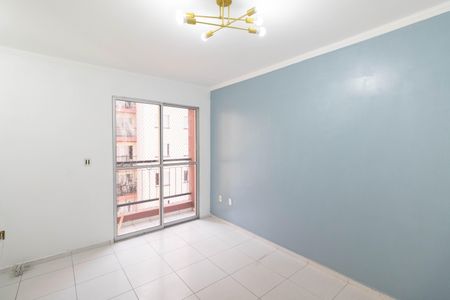 Sala de apartamento para alugar com 2 quartos, 50m² em Vila Carmosina, São Paulo