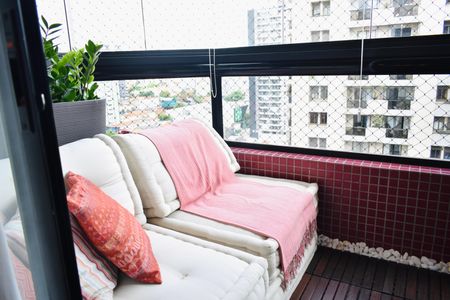 Sacada de apartamento à venda com 3 quartos, 105m² em Vila Clementino, São Paulo
