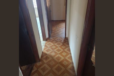 Casa à venda com 100m², 3 quartos e 3 vagas Casa à venda com 100m², 3 quartos e 3 vagasCorredor