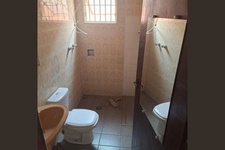 Casa à venda com 100m², 3 quartos e 3 vagas Casa à venda com 100m², 3 quartos e 3 vagasBanheiro