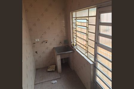 Casa à venda com 100m², 3 quartos e 3 vagas Casa à venda com 100m², 3 quartos e 3 vagasÁrea de Serviço