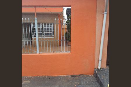 Casa à venda com 100m², 3 quartos e 3 vagas Casa à venda com 100m², 3 quartos e 3 vagasFachada