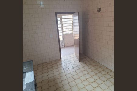 Casa à venda com 100m², 3 quartos e 3 vagas Casa à venda com 100m², 3 quartos e 3 vagasCozinha