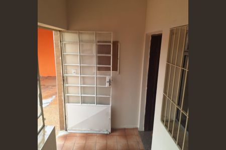 Casa à venda com 100m², 3 quartos e 3 vagas Casa à venda com 100m², 3 quartos e 3 vagasÁrea Externa