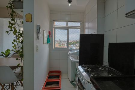 Apartamento à venda com 53m², 2 quartos e 1 vaga Apartamento à venda com 53m², 2 quartos e 1 vagaCozinha e Área de Serviço