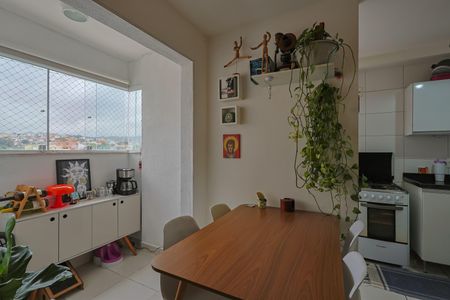 Sala de apartamento para alugar com 2 quartos, 53m² em Santa Helena, Belo Horizonte