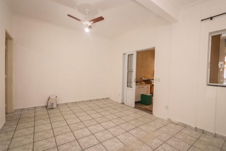 Sala de casa para alugar com 2 quartos, 120m² em Parque Pinheiros, Taboão da Serra