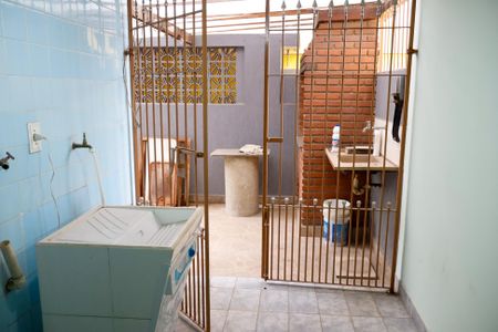 Casa à venda com 130m², 3 quartos e 2 vagasLavanderia