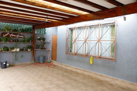 Casa à venda com 130m², 3 quartos e 2 vagasGaragem