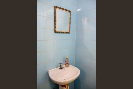 Casa à venda com 130m², 3 quartos e 2 vagasBanheiro 2