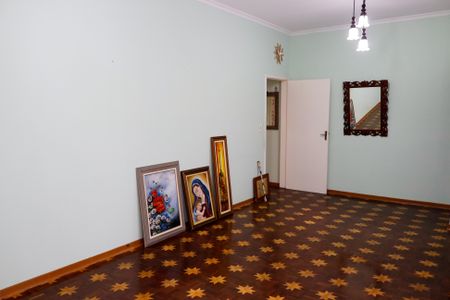 Casa à venda com 130m², 3 quartos e 2 vagassala