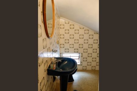 Casa à venda com 130m², 3 quartos e 2 vagasLavabo