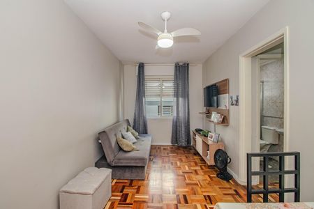 Sala de apartamento para alugar com 1 quarto, 50m² em Passo da Areia, Porto Alegre