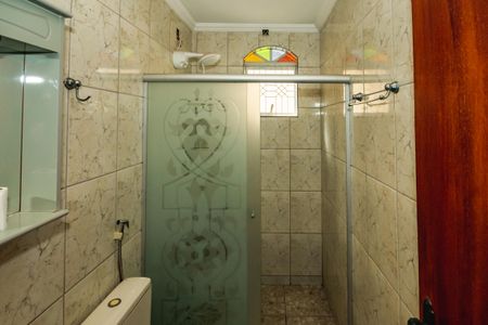 Casa à venda com 282m², 3 quartos e 4 vagasBanheiro Social