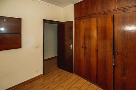 Casa à venda com 282m², 3 quartos e 4 vagasSuíte 2