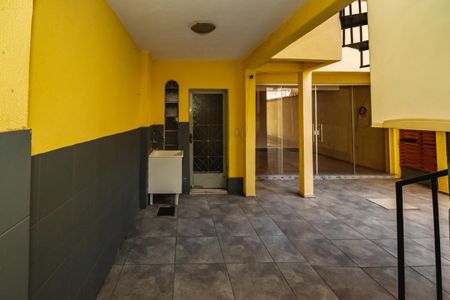 Casa à venda com 282m², 3 quartos e 4 vagasÁrea de Serviço