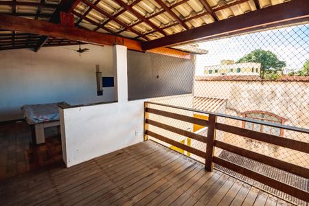 Casa à venda com 282m², 3 quartos e 4 vagasÁrea comum