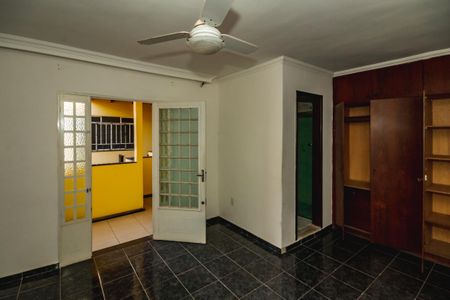 Casa à venda com 282m², 3 quartos e 4 vagasSuíte