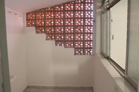 Casa para alugar com 40m², 1 quarto e sem vagaÁrea de Serviço