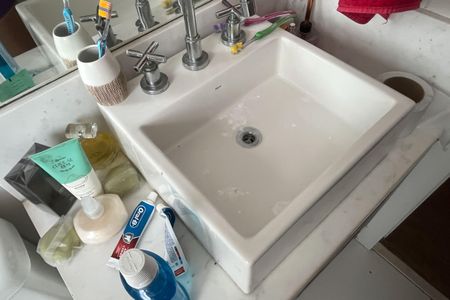 Apartamento para alugar com 180m², 3 quartos e 2 vagasBanheiro