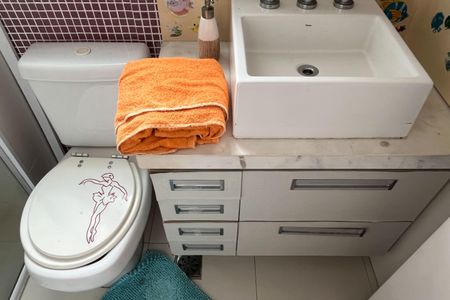 Apartamento para alugar com 180m², 3 quartos e 2 vagasBanheiro da Suíte 1