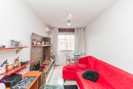 Sala de apartamento para alugar com 1 quarto, 41m² em Jardim Sabará, Porto Alegre