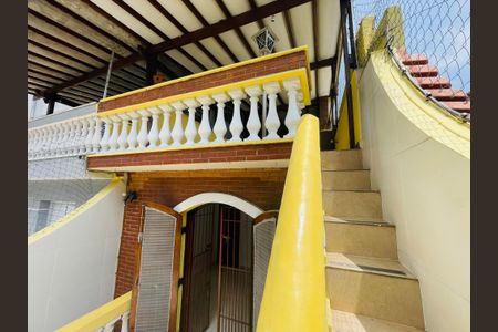 Casa para alugar com 130m², 3 quartos e 1 vaga Casa para alugar com 130m², 3 quartos e 1 vagaSacada