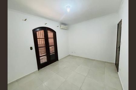 Casa para alugar com 130m², 3 quartos e 1 vaga Casa para alugar com 130m², 3 quartos e 1 vagaQuarto 3