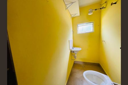 Casa para alugar com 130m², 3 quartos e 1 vaga Casa para alugar com 130m², 3 quartos e 1 vagaBanheiro 3