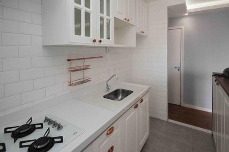 Apartamento à venda com 56m², 2 quartos e 1 vagaCozinha