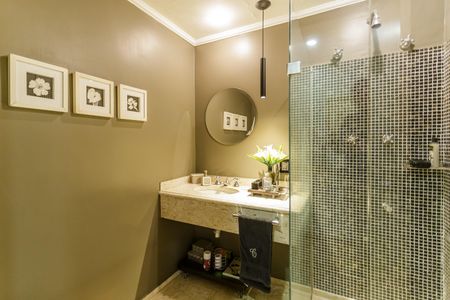 Apartamento à venda com 180m², 4 quartos e 2 vagas Apartamento à venda com 180m², 4 quartos e 2 vagasBanheiro 1